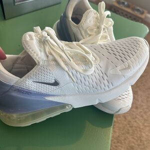 Nike White and very light Purple Women's Sneakers like New 8.5